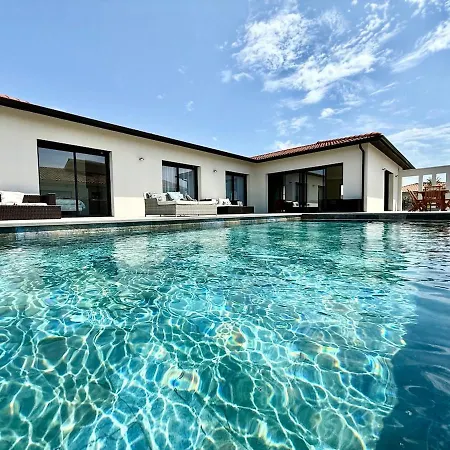 Aurora Piscine 7 Personnes 미오